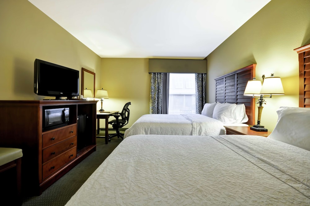 Hampton Inn & Suites Charleston Mt. Pleasant Isle Of Palms - photo 19
