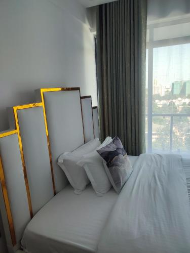 Executive one bed with balcony GYM NETFLIX — 4-Star Luxury Hotel in Nairobi, Kenya