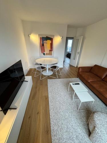 Le Renouveau in Limoges, France