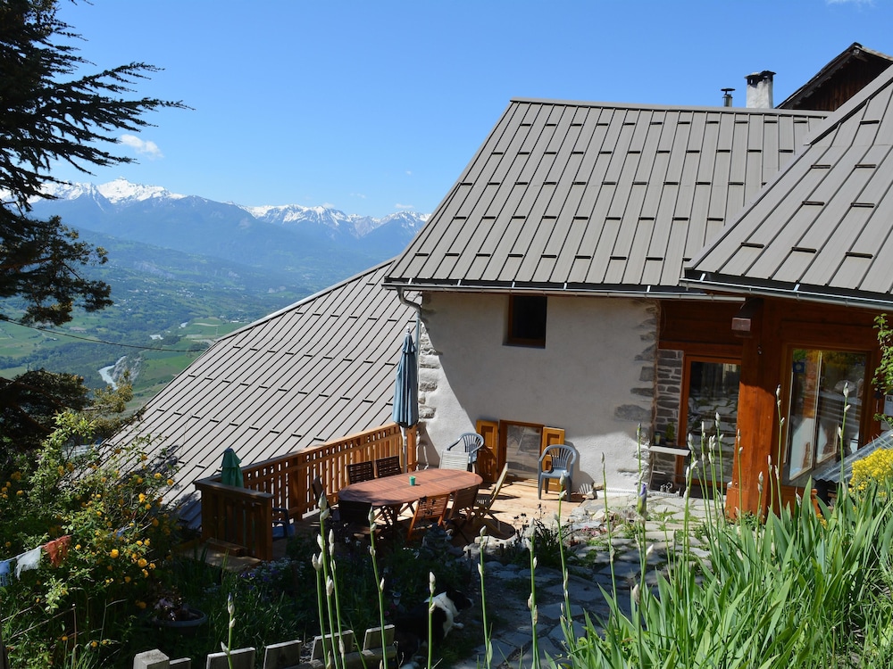 Coins du Monde - last minute hotel in Unknown City