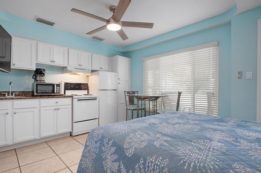 A Beach Retreat - photo 87