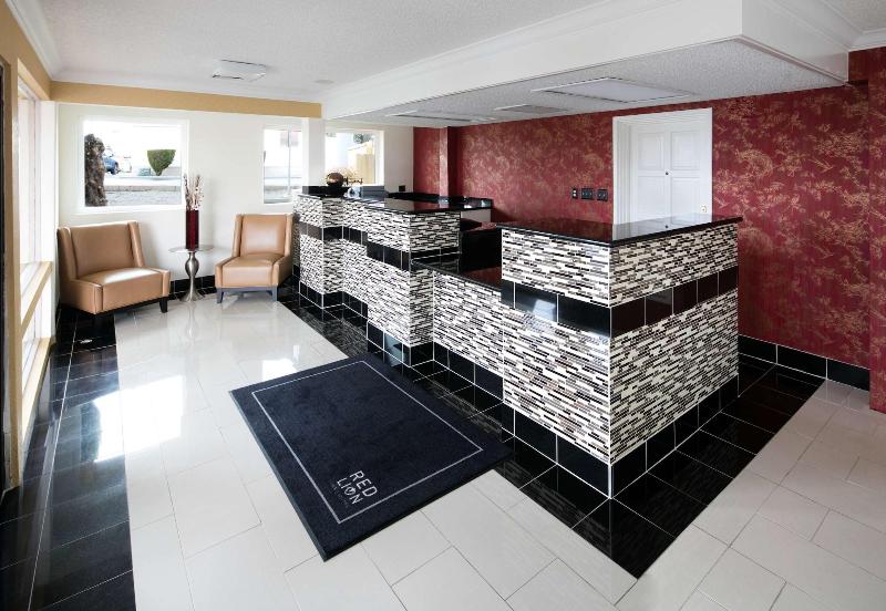 GuestPlace Inn & Suites - photo 4