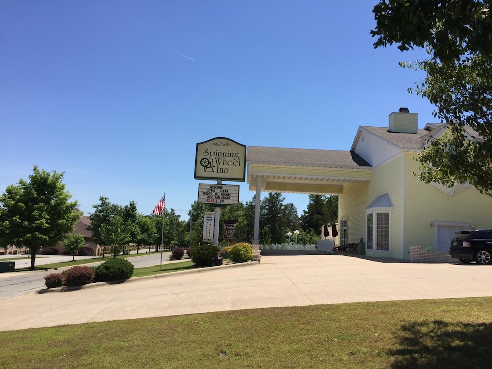 Spinning Wheel Inn - photo 38