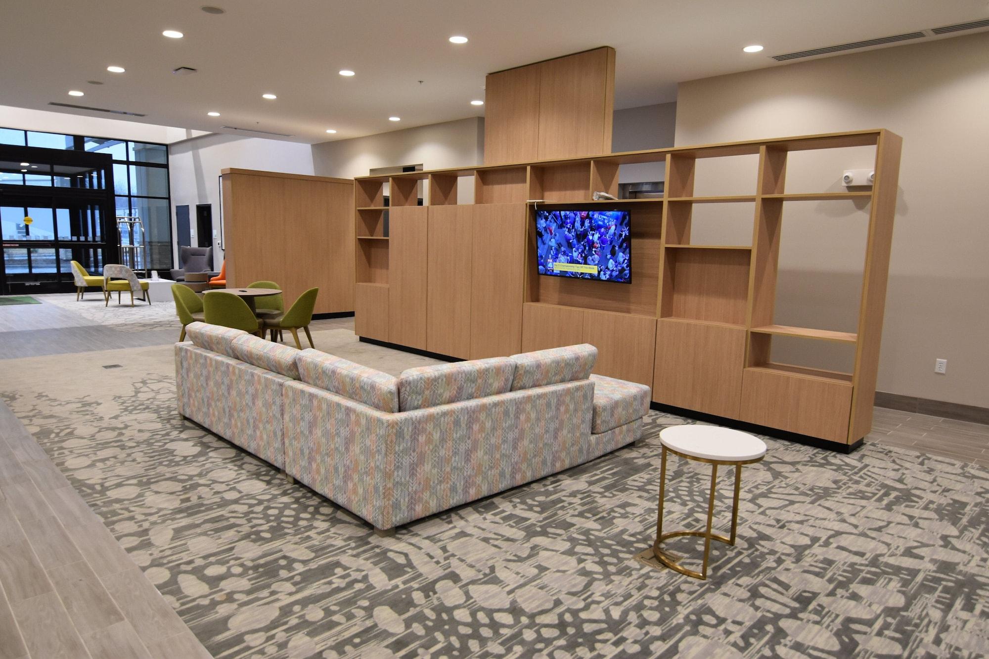 Holiday Inn Kansas City Northeast by IHG - photo 8