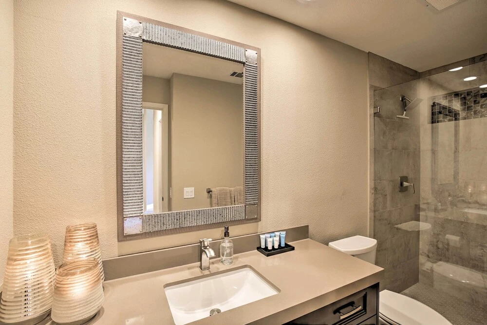 Luxury Remodeled Palm Desert Resort Condo — Palm Desert