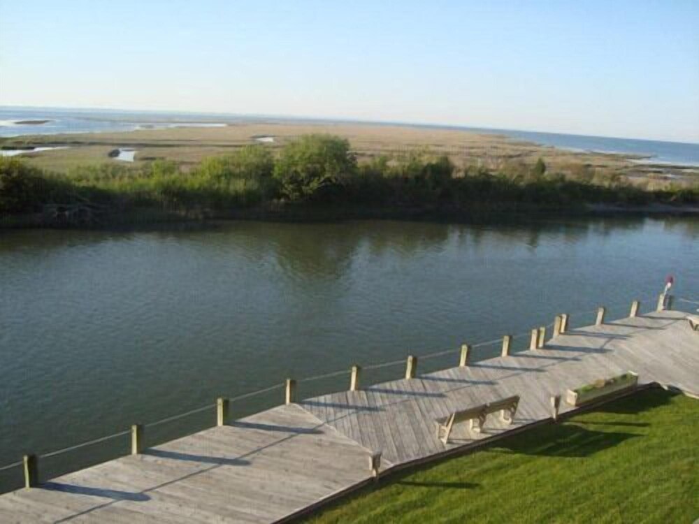 Island Resort - photo 17
