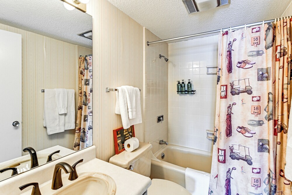 Lakeview Condo w Resort Pool: 2 Miles to Golf - photo 7