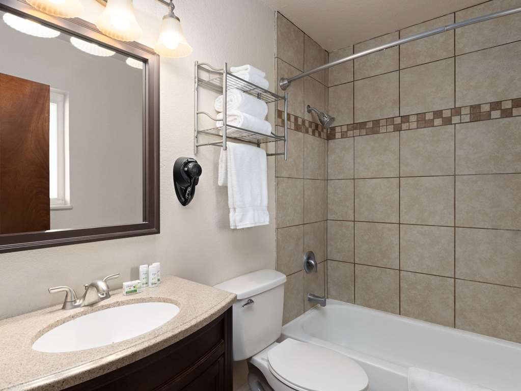 Ramada by Wyndham Elko Hotel at Stockmen's Casino - photo 26