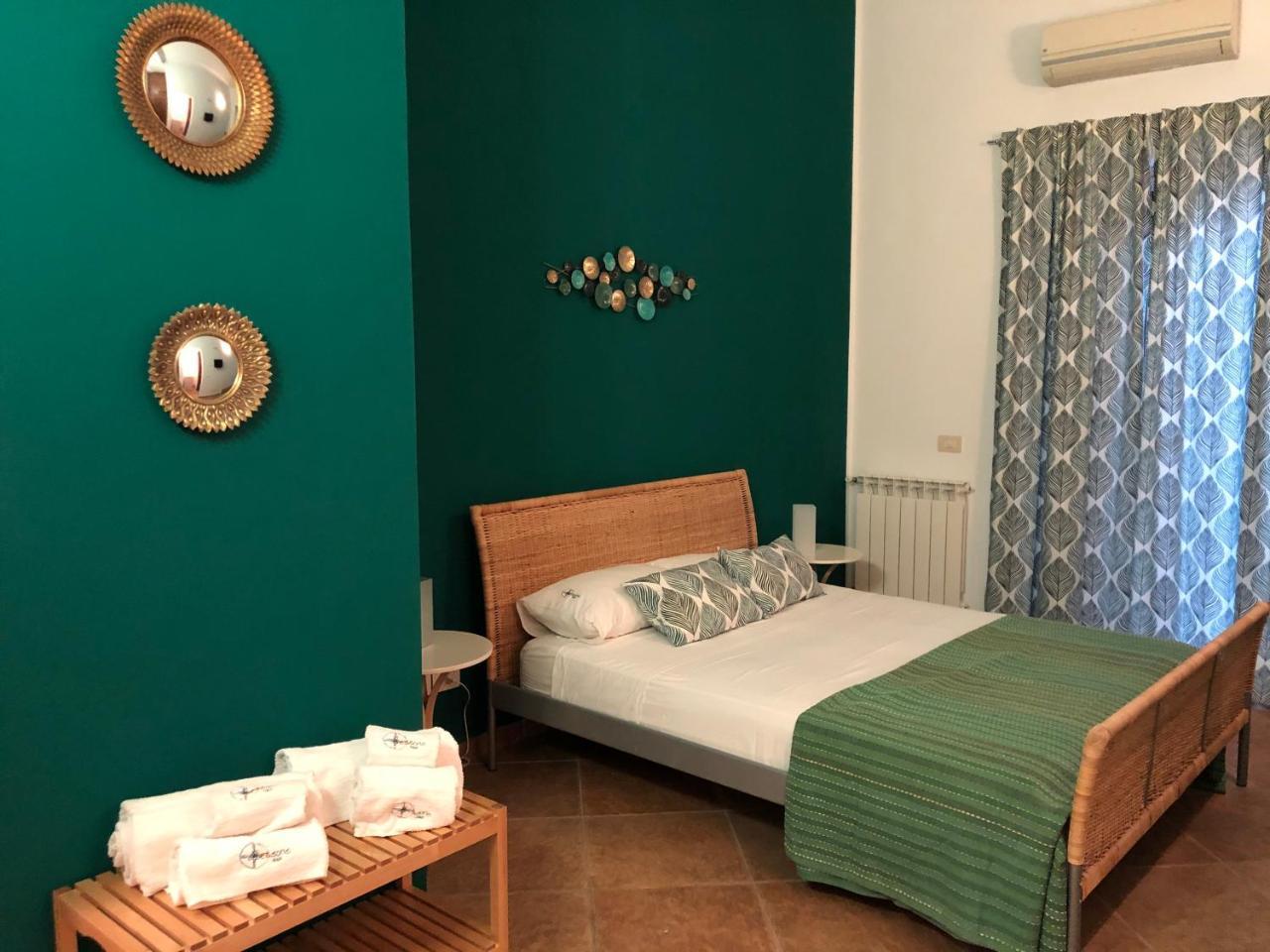 Four Seasons — hotel in Nicolosi