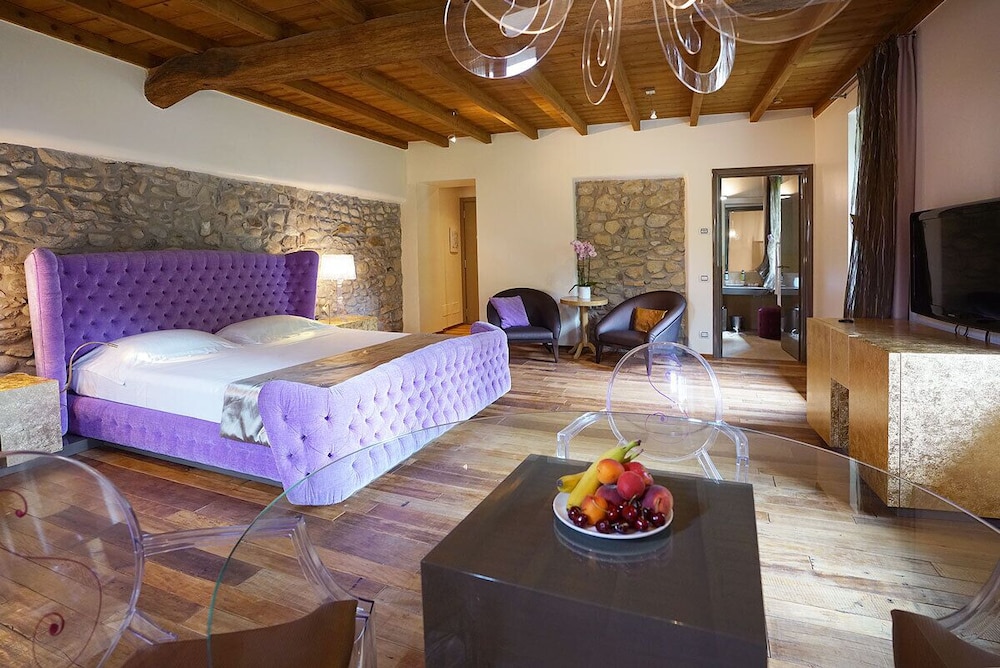 1711 Ti Sana Detox Retreat & Spa — 4-Star Luxury Hotel in Arlate, Italy