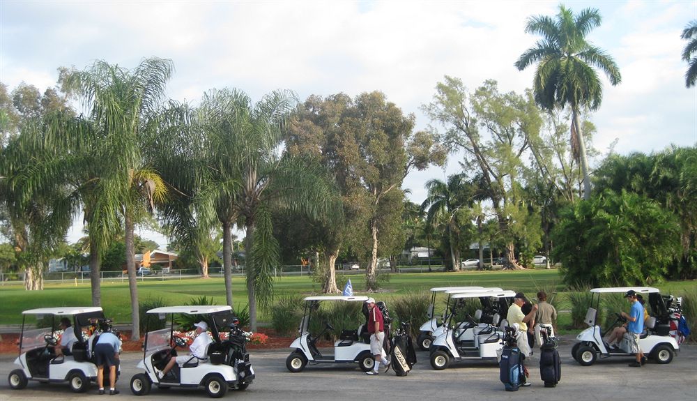 Hollywood Beach Golf Resort - photo 16