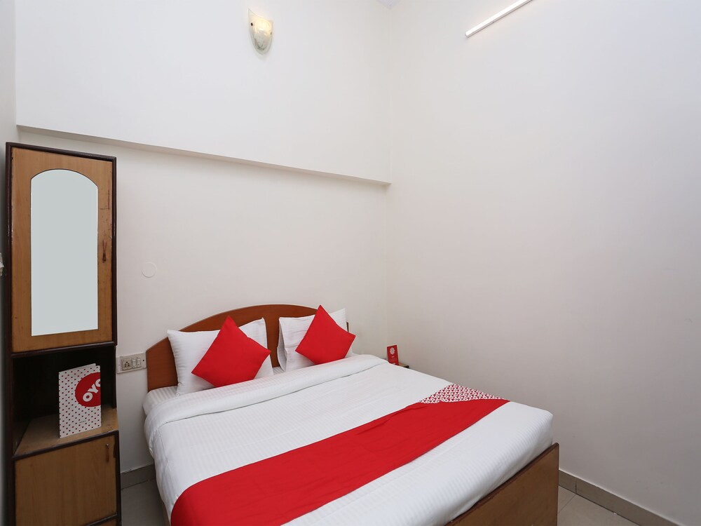 Oyo 22473 Divine - last minute hotel in Haridwar