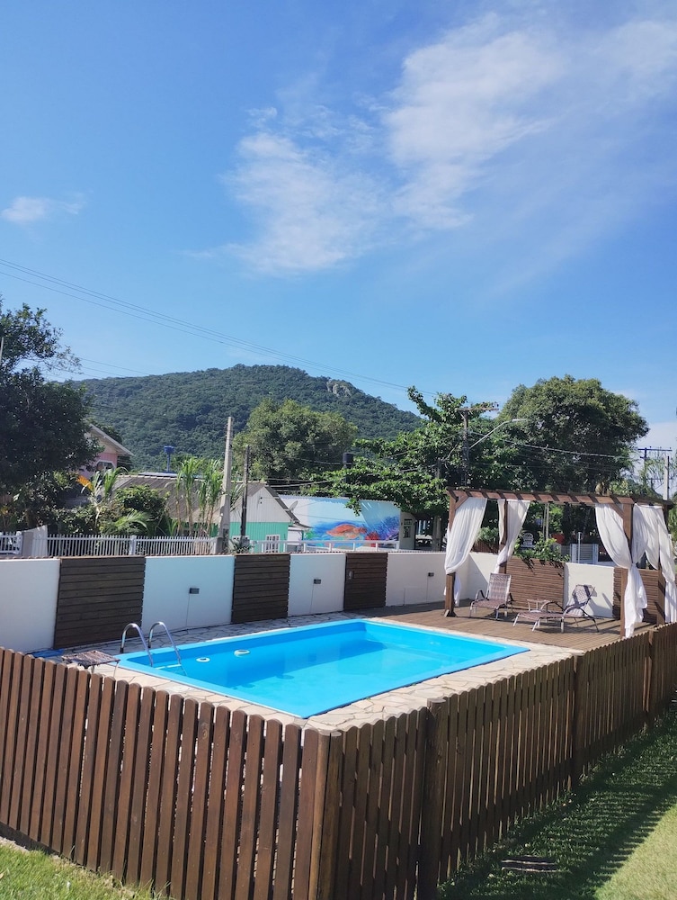 Pousada do Betão Guarda do Embaú SC in Palhoca, Brasil
