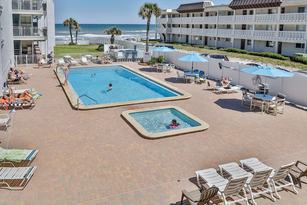 Coastal Waters Inn - photo 214