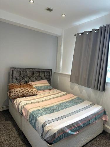 Covenant property limited - last minute hotel in London