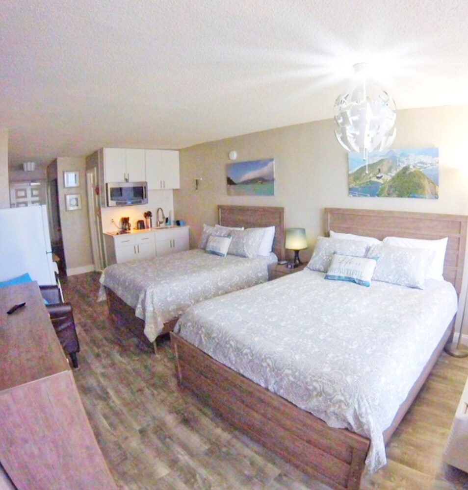 Pirates Cove Resort Studios - photo 3