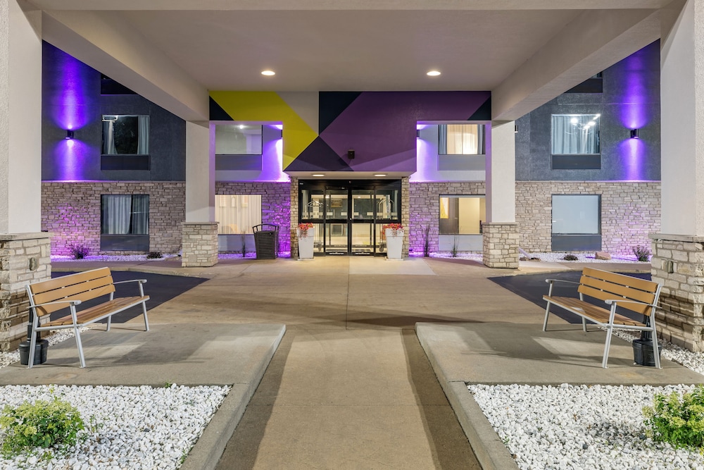 Spark by Hilton La Crosse Onalaska - photo 25