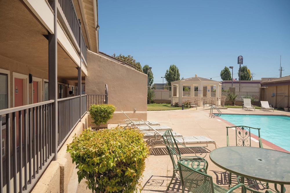 Motel 6 Soledad CA - photo 40
