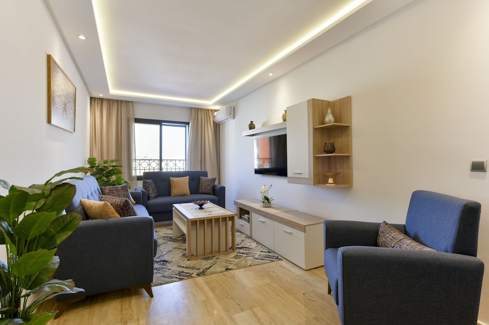 Charming Cozy Apartment Rabat Center Free parking & AirC & Fiber internet — 4-Star Luxury Hotel in Rabat, Morocco