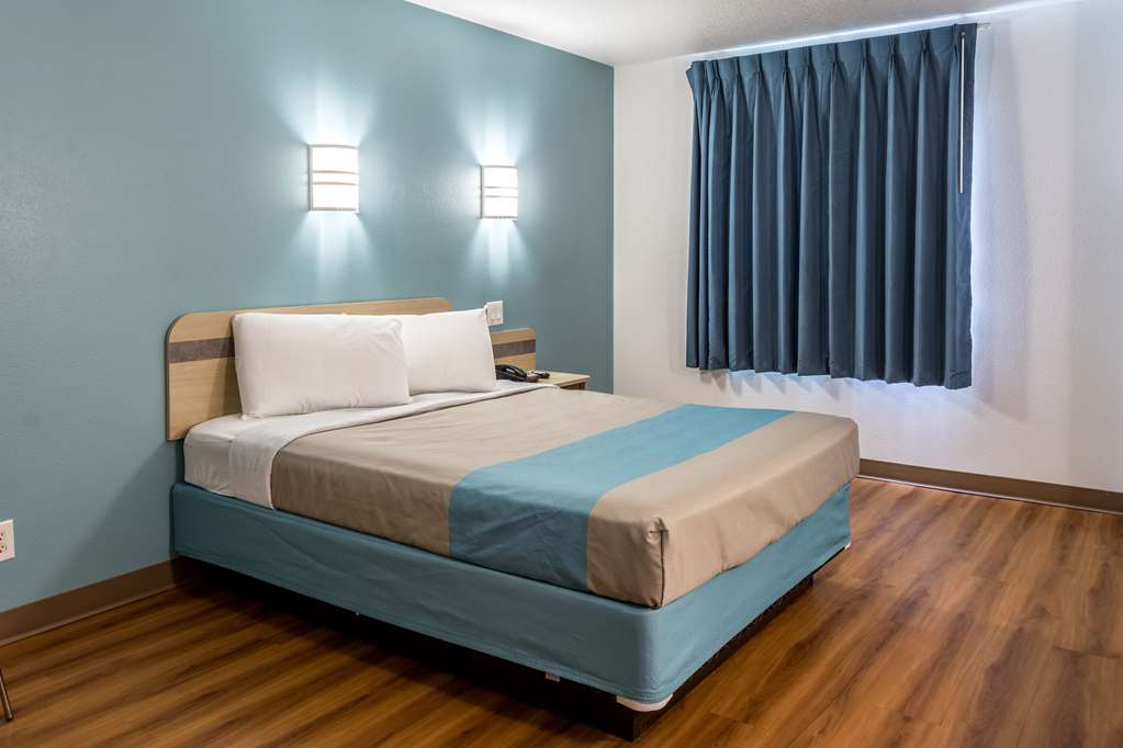 Motel 6 Lincoln City OR - photo 11