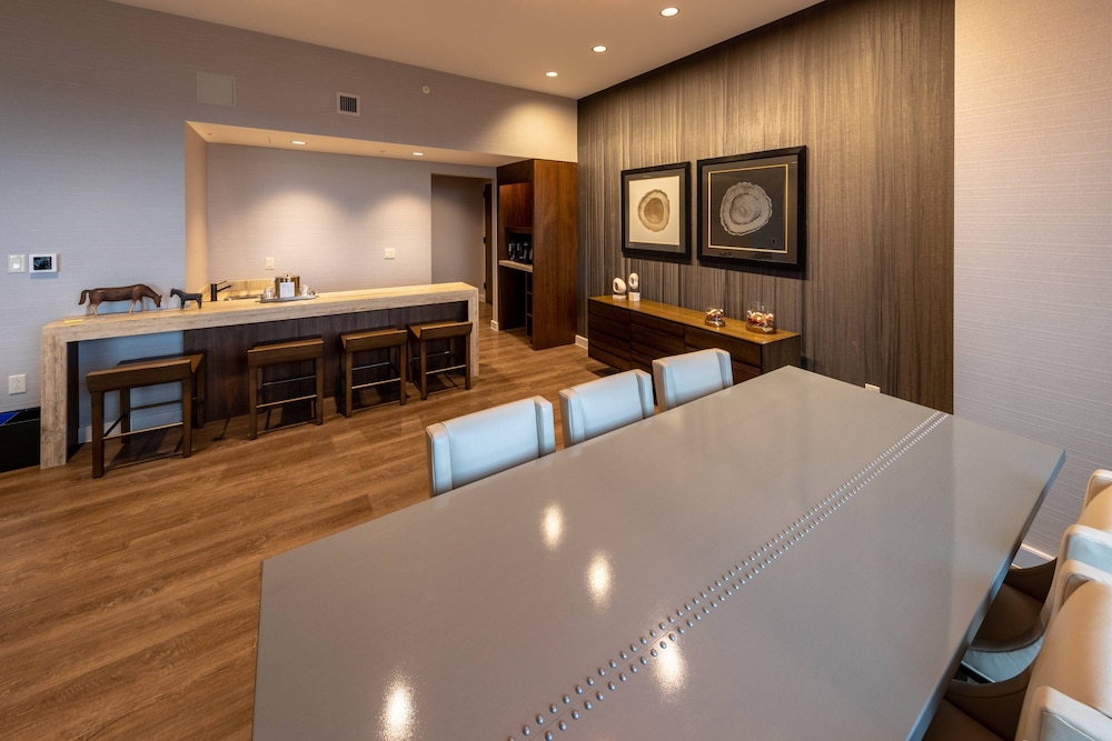 Houston Cityplace Marriott at Springwoods Village - photo 54