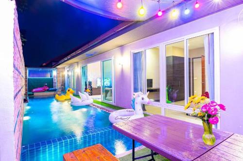 The Time Poolvilla 2 - carbon neutral hotel in Unknown City