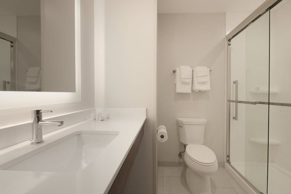 Holiday Inn Express & Suites Williamstown Glassboro by IHG - photo 16