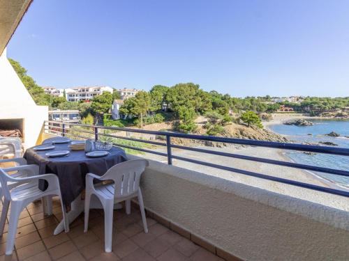 Bellamar B — 4-Star Luxury Hotel in Llanca, Spain