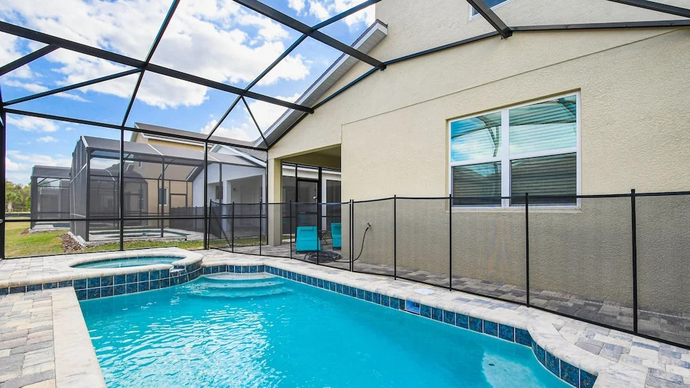 Family Oasis with Themed Rooms & Private Pool - photo 16