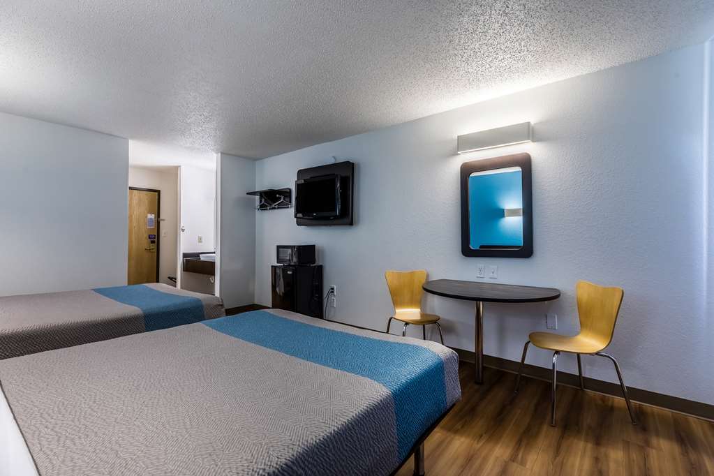 Motel 6 Indianapolis IN Southport - photo 12