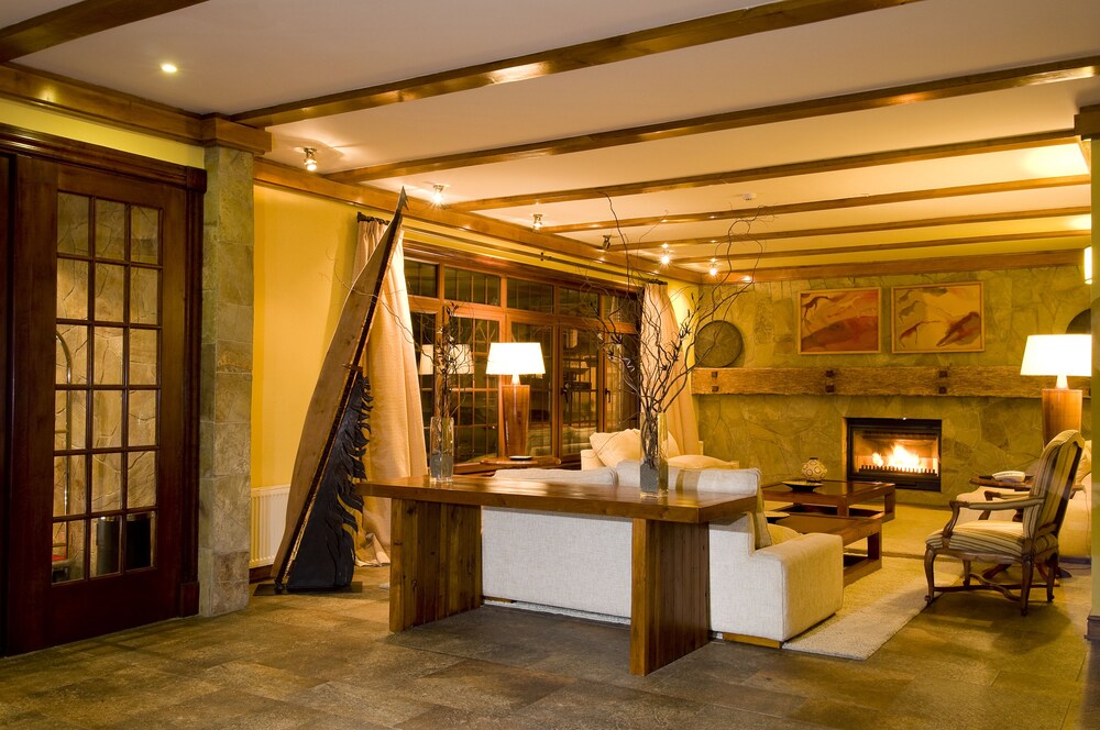 Hotel Almasur Express Punta Arenas — 4-Star Luxury Hotel in Punta Arenas, Chile