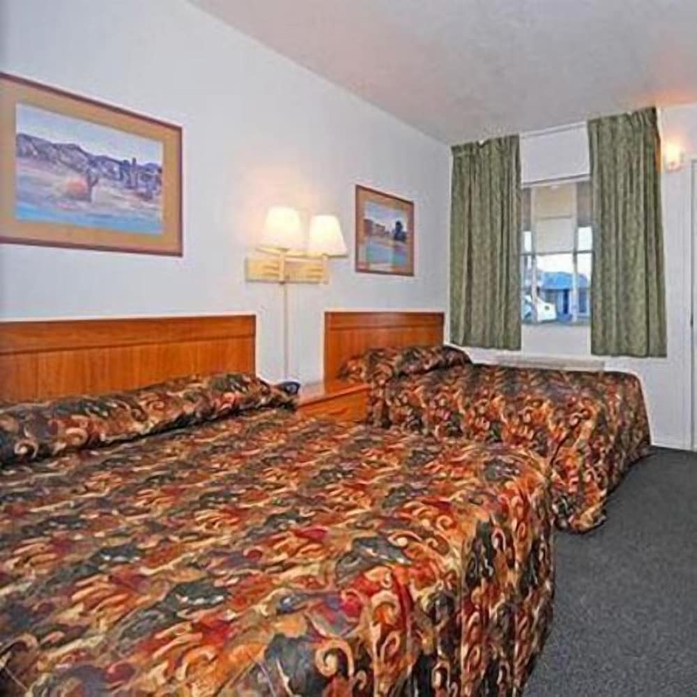 Economy Inn Safford - photo 6