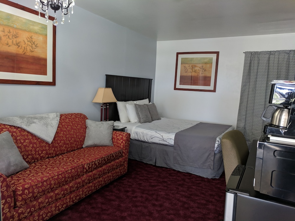 Skyview Motel - photo 11