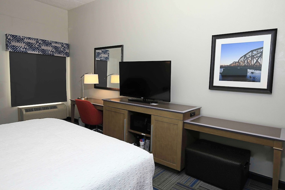 Hampton Inn Bordentown - photo 8
