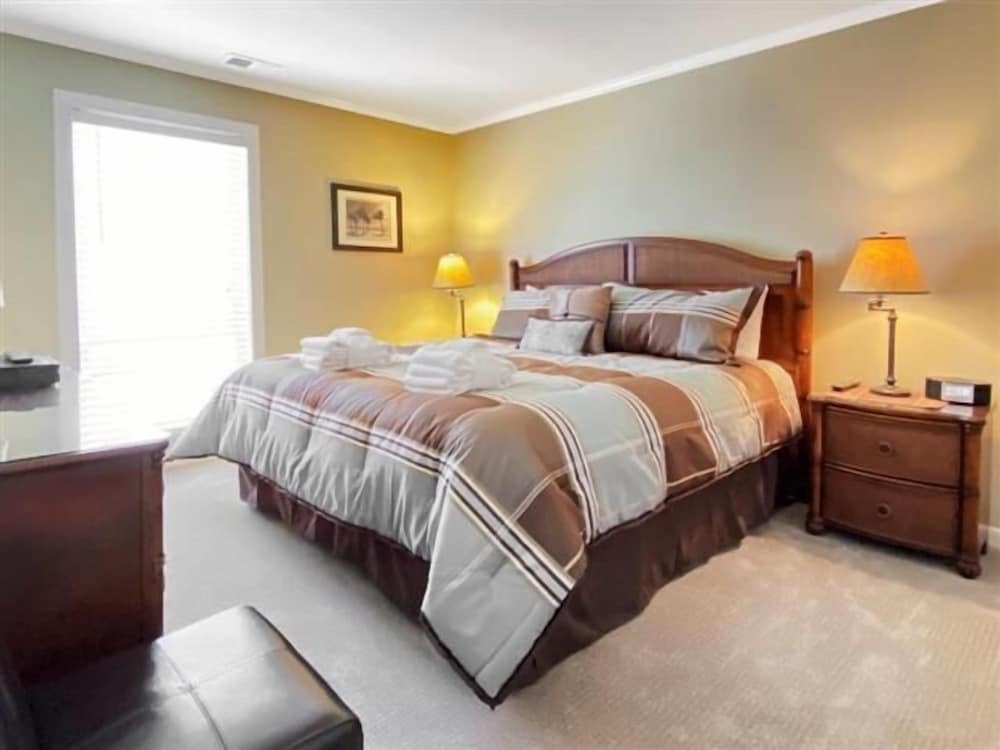 841 Ketch Court at the Sea Pines Resort - photo 4