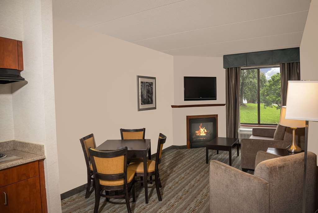 Wyndham Garden Erie - photo 9