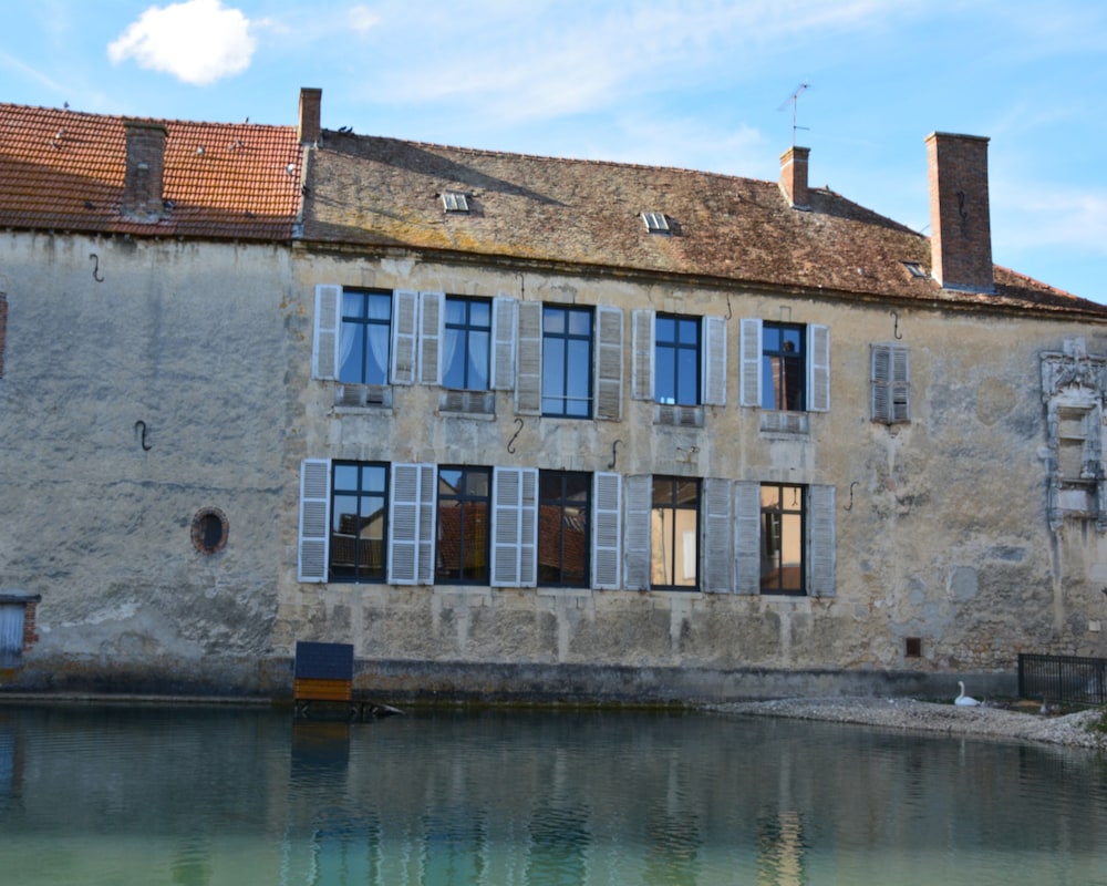 Demeure Saint Martin - carbon neutral hotel in Vertus