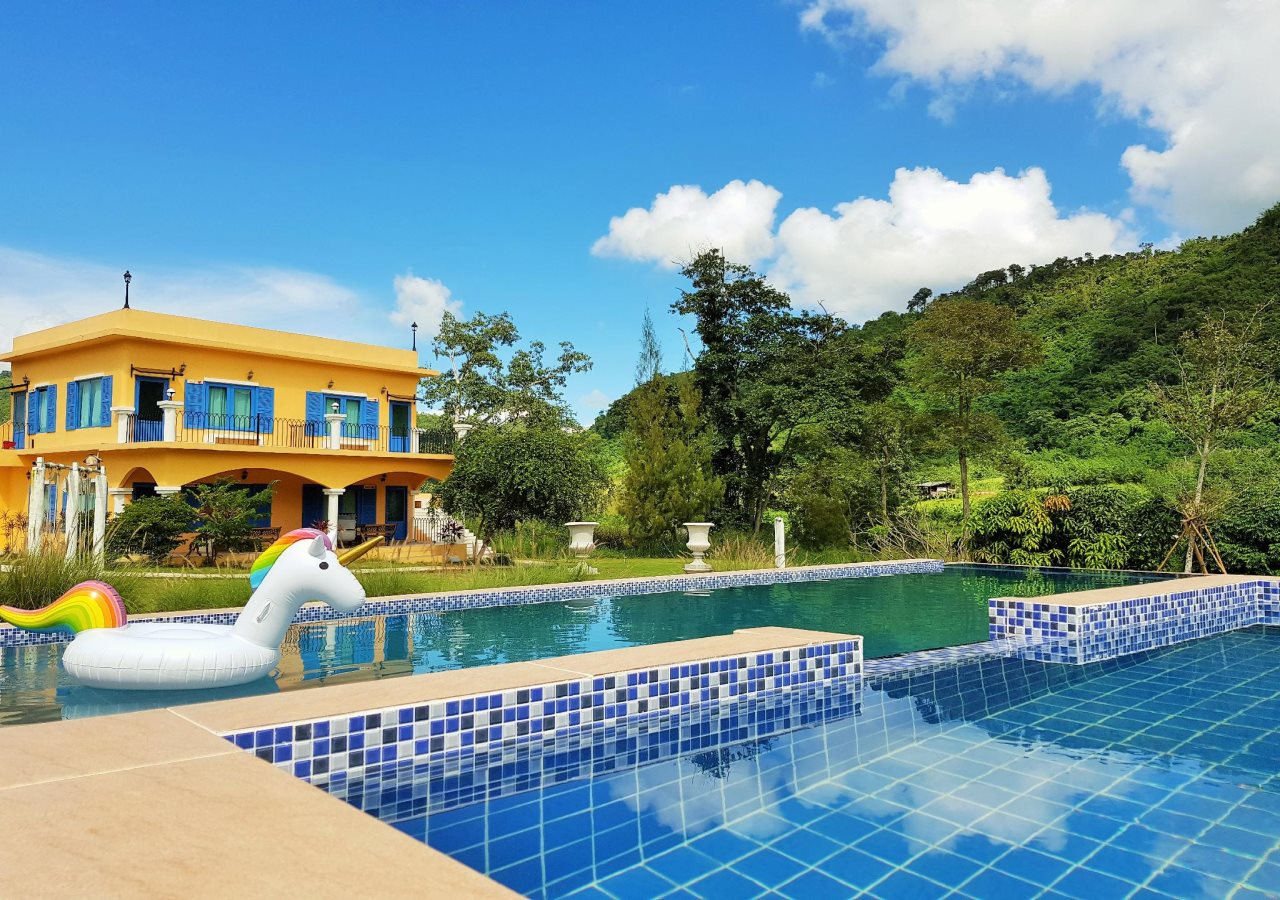 Rak Na Suan Pueng Resort in Suan Phueng, Thailand