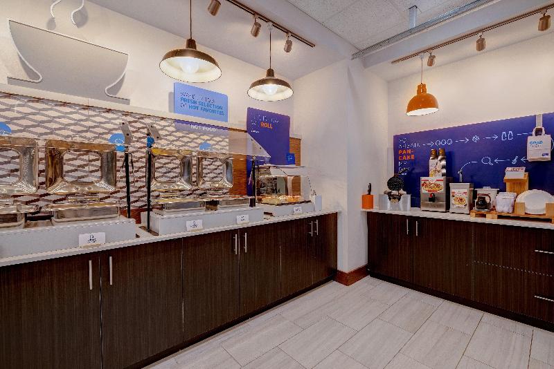 Holiday Inn Express & Suites Grand Rapids South Wyoming by IHG - photo 53