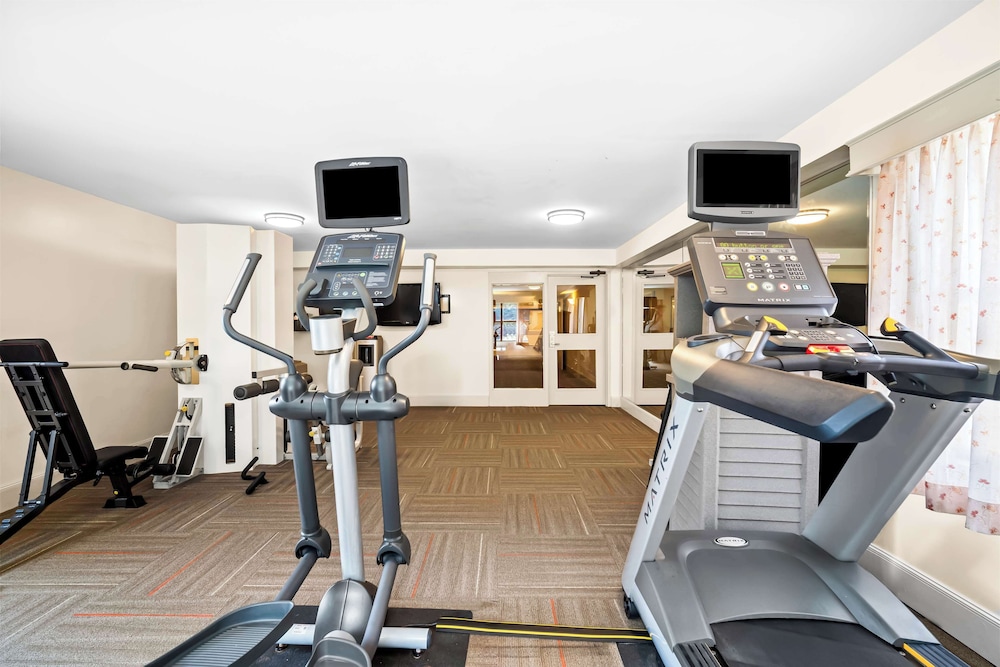 Best Western Merry Manor Inn - photo 35