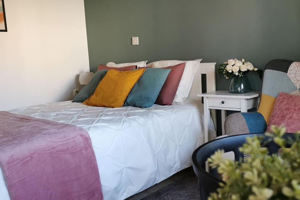 Pretty and quiet studio with wifi and parking