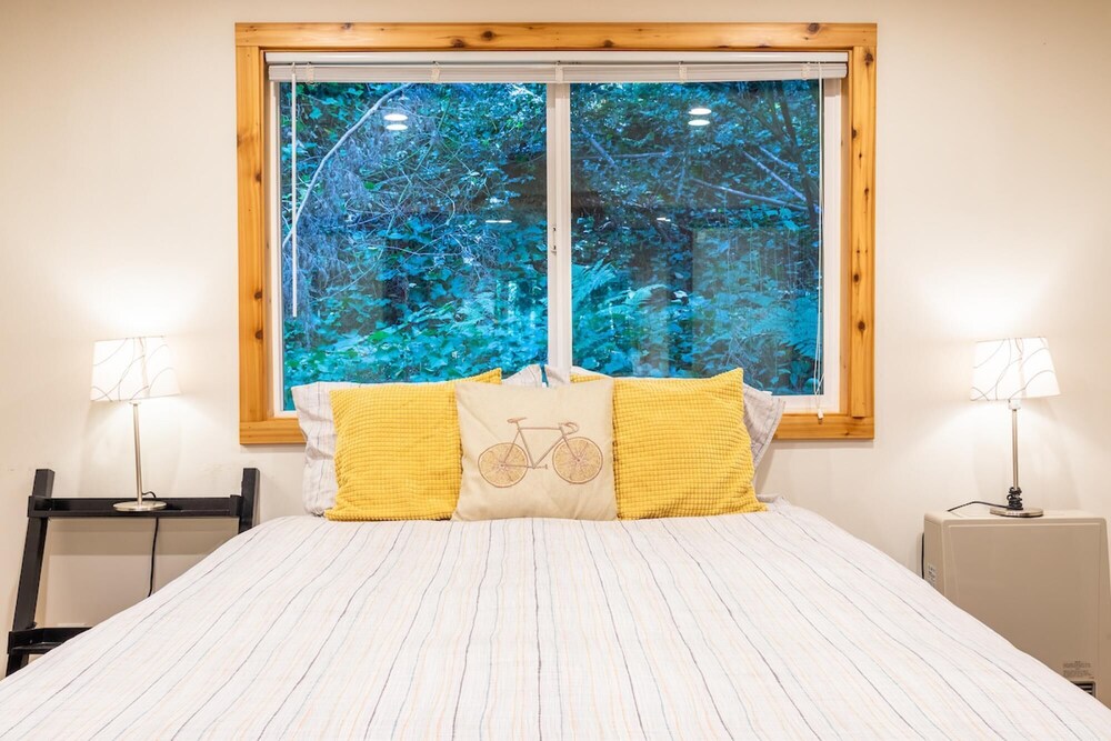 Vino Velo Retreat Redwoods Hot Tub Fire Table BBQ Game Room Fast WiFi Dog Friendly - photo 22