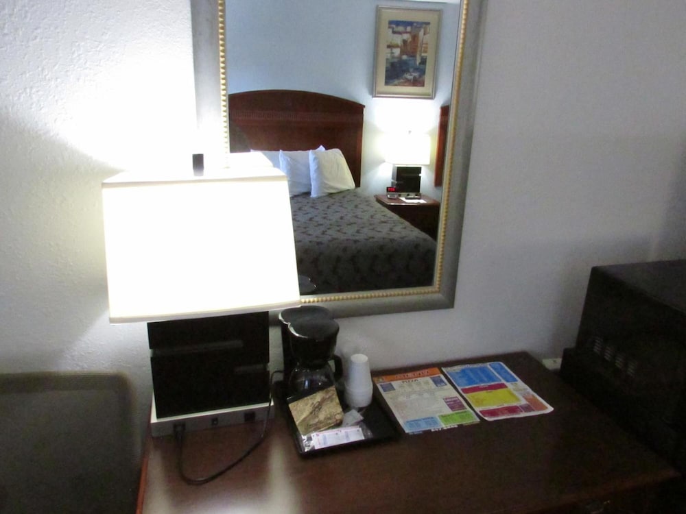 Parsons Inn - photo 20