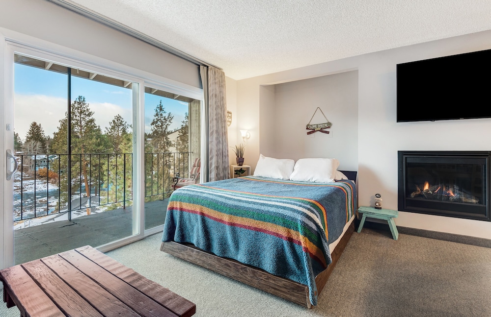 Bend Riverside Inn & Suites - photo 73