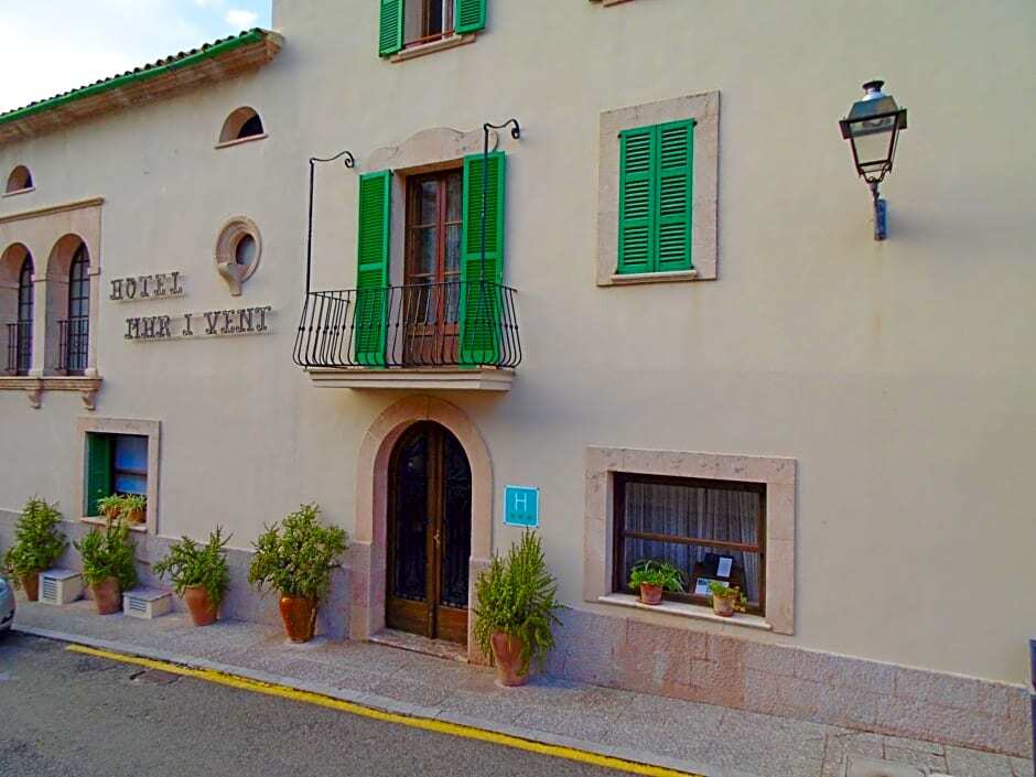Hotel Mar i Vent - carbon neutral hotel in Banyalbufar