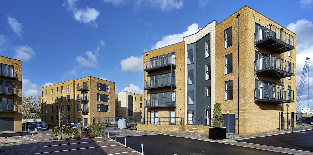 Chapel Riverside by Esa — 4-Star Luxury Hotel in Southampton, United Kingdom