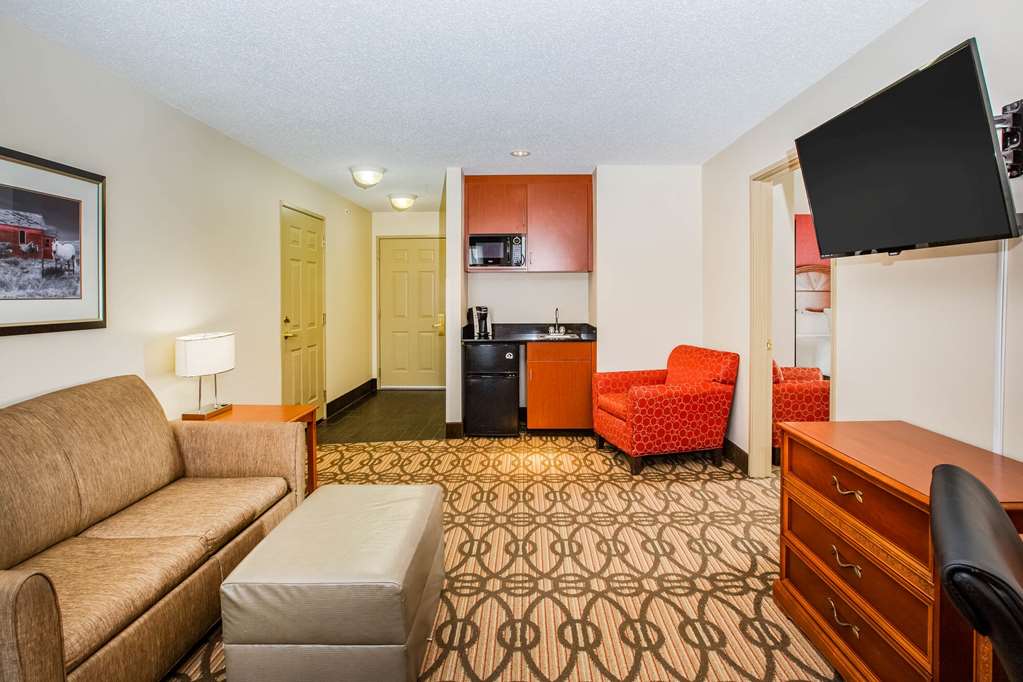 La Quinta Inn & Suites by Wyndham North Platte - photo 18