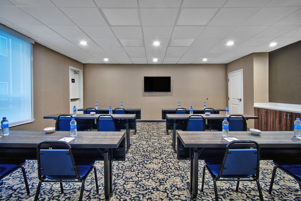 Residence Inn by Marriott Reading - photo 21
