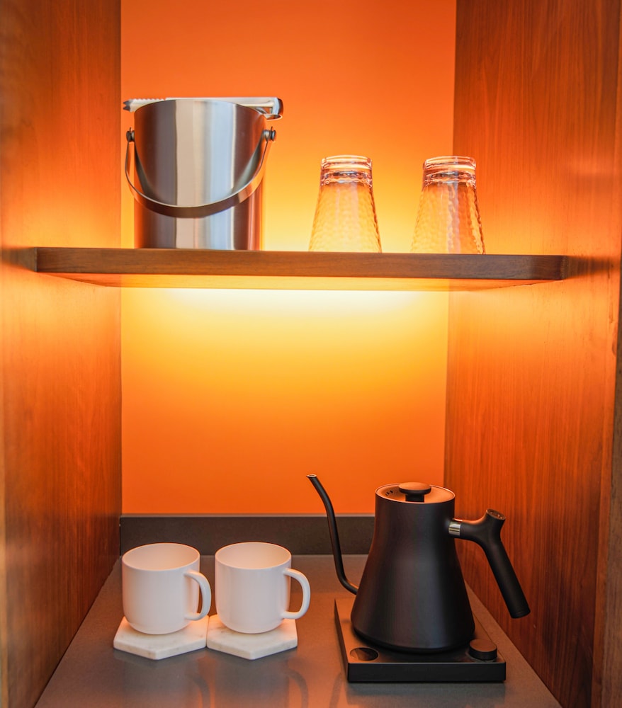 The Ameswell Hotel - photo 13