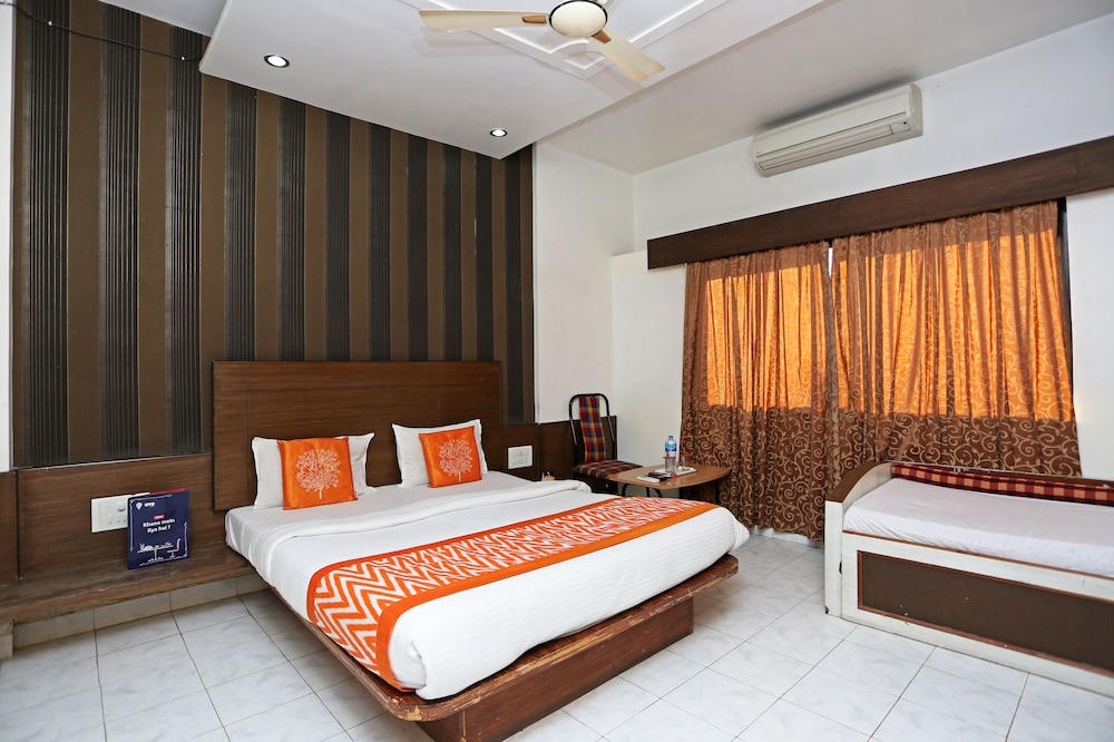 Saish Hotel — hotel in Shirdi